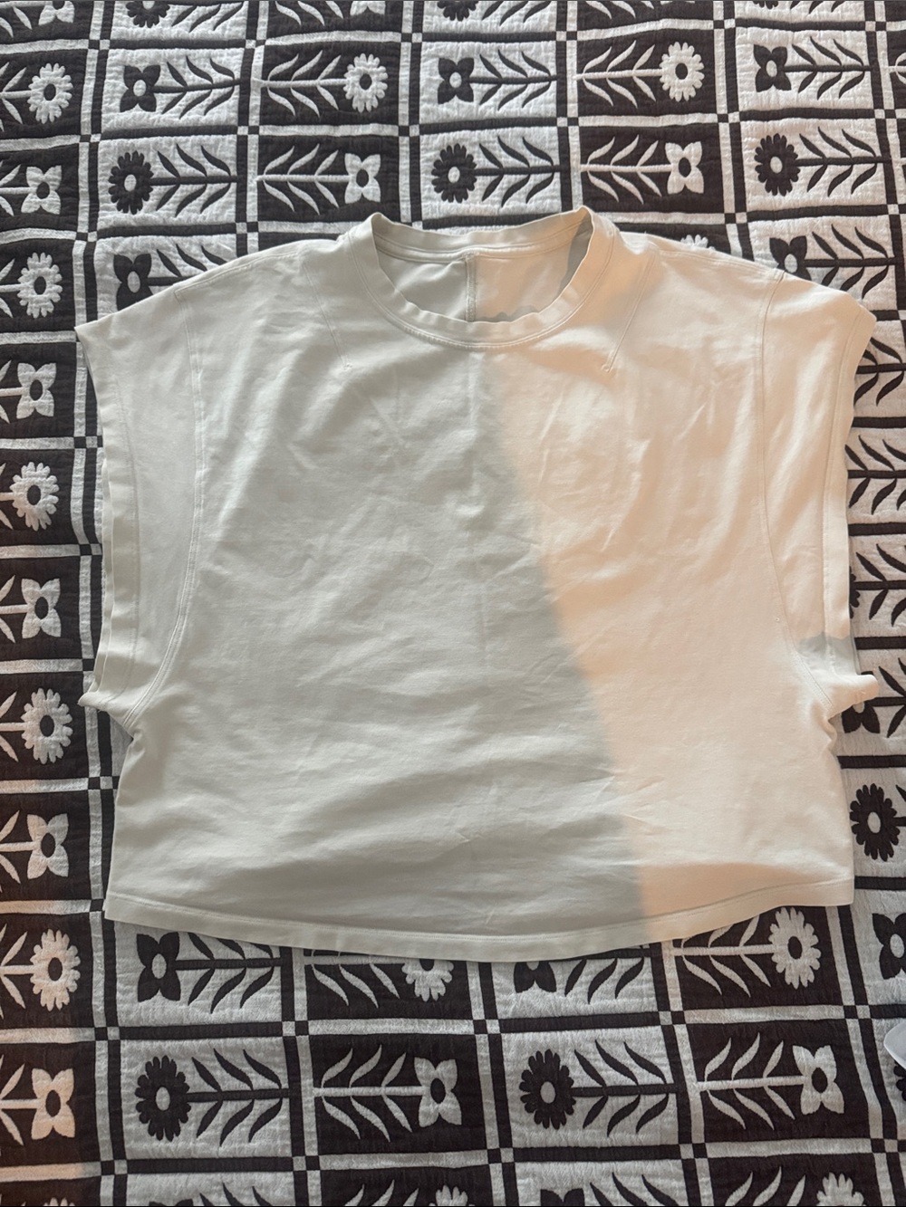 Lululemon | Cropped Muscle Tee - Cream